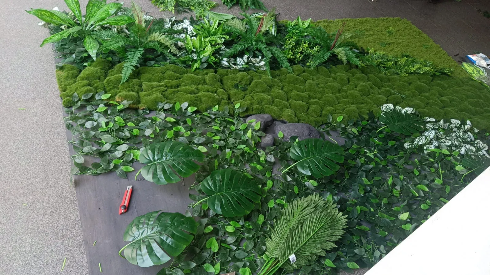 vertical garden moss